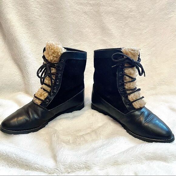 Vintage Romanian Black Leather & Shearling Boots - Picture 4 of 10